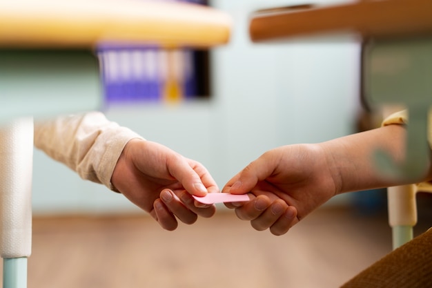 从昆明到福建坐火车到多少个小时？