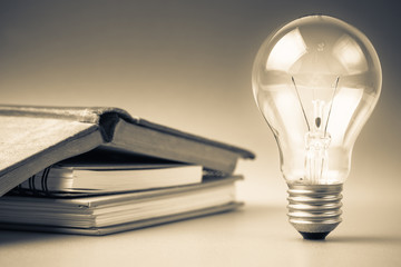 简述领导与管理的区别