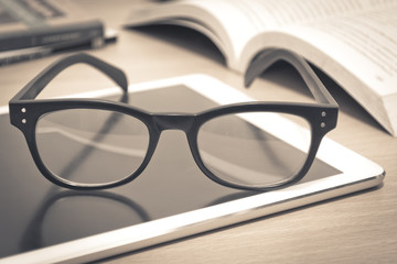 企业做决策要考虑什么